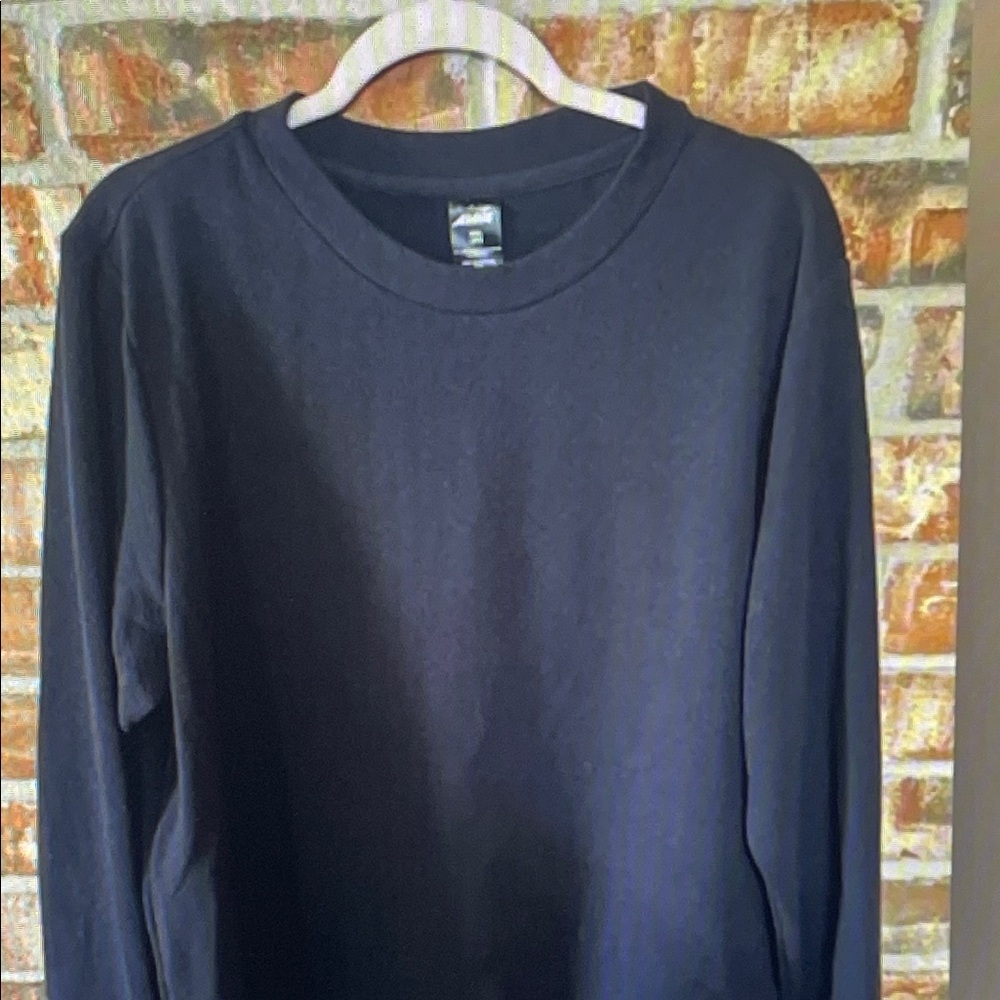 Avia Men's Black Long Sleeve Crewneck Shirt